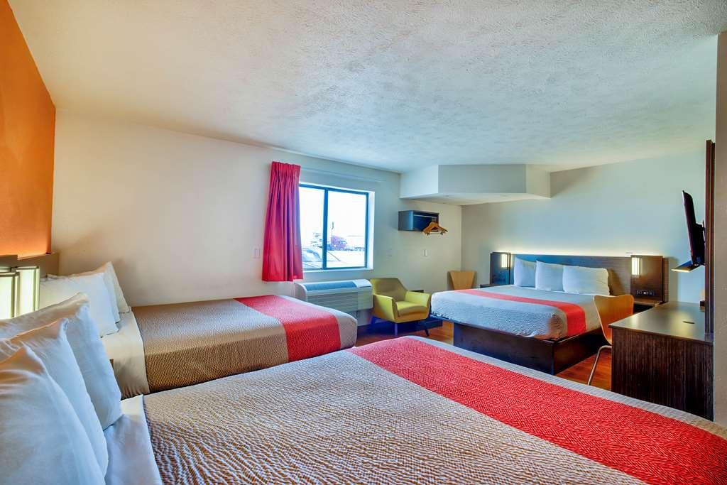 Motel 6 Percival Ia Eksteriør bilde